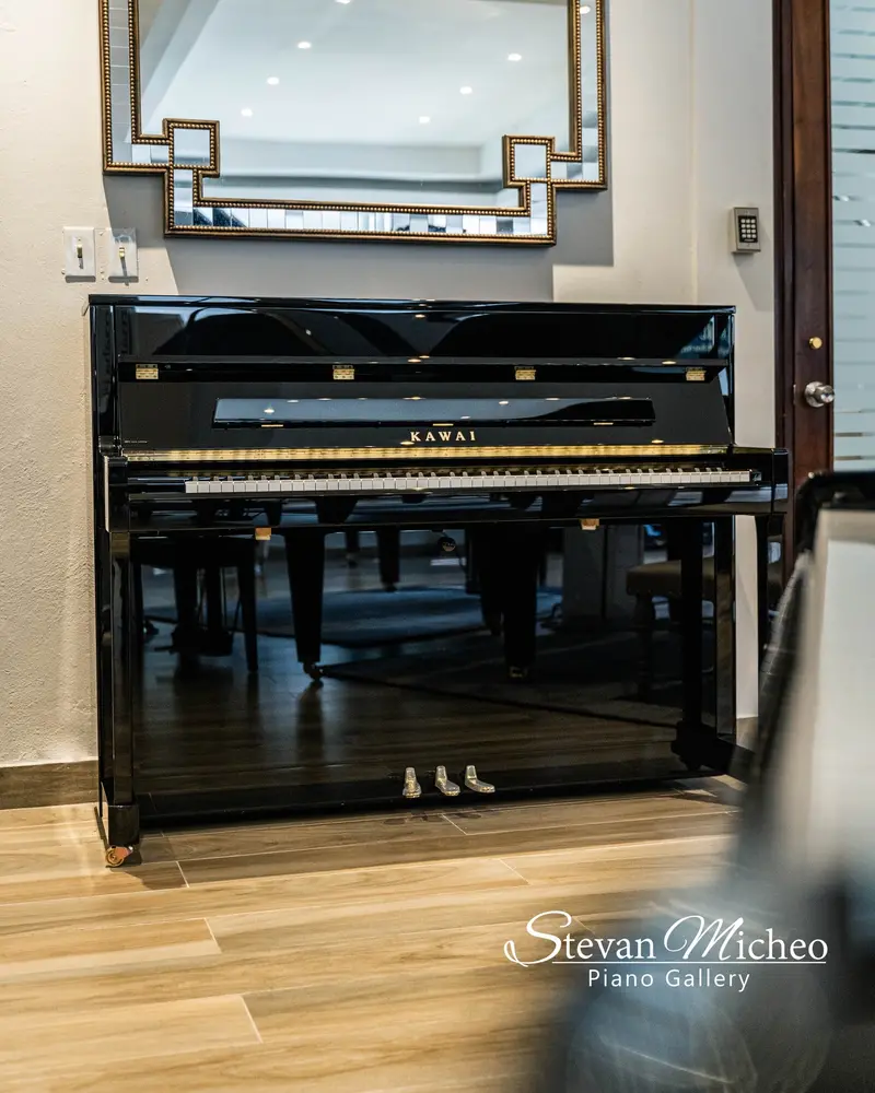 Kawai K200 Upright Piano - Polished Ebony 1