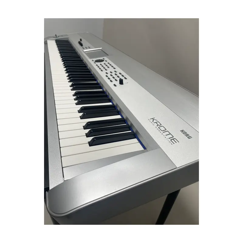 Korg Krome 73 Platinum Synthesizer Workstation - B-Stock 1